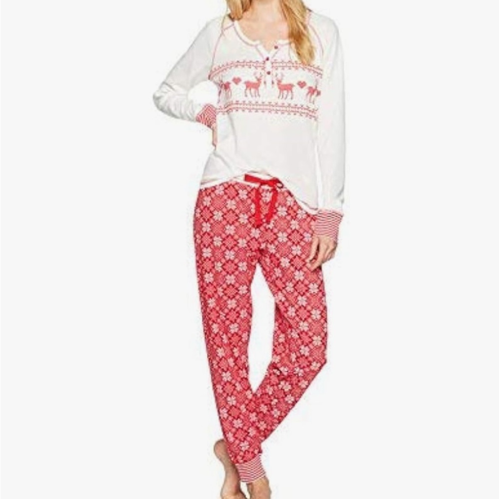 🎄Mae - Holiday Pajama Set - Festive - Christmas morning - Size Small